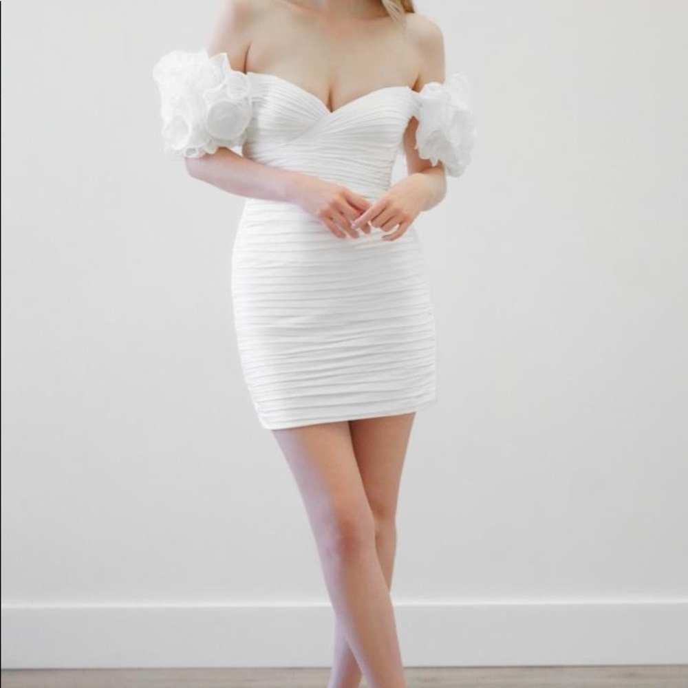 By Watters
ROMANTIQUE